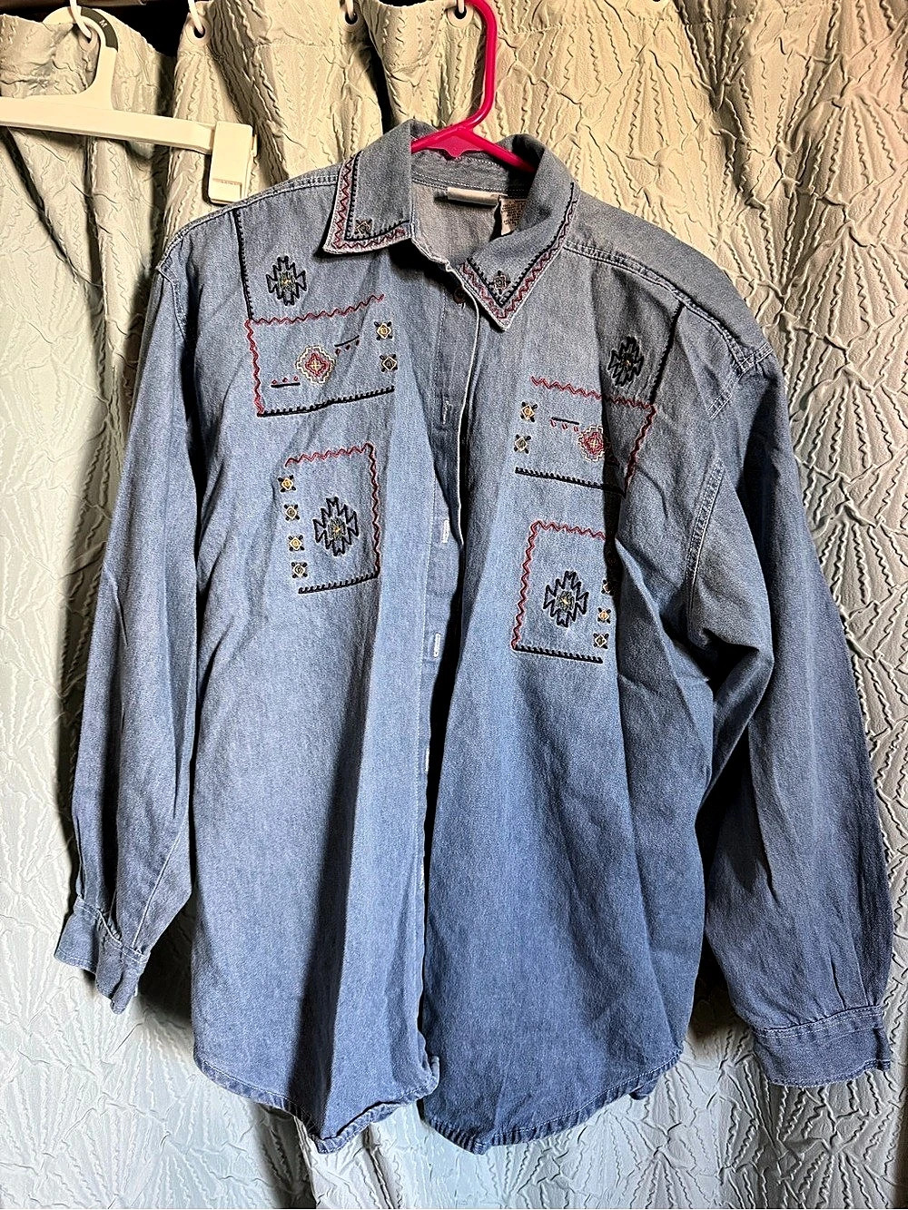 Vintage southwest Embroidered Denim Button Down Size Medium